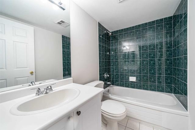 ph 201 - 260 Doris Ave, Condo with 1 bedrooms, 1 bathrooms and 1 parking in Toronto ON | Image 2
