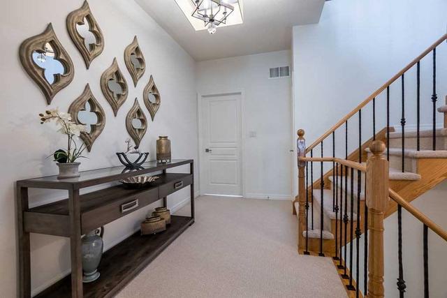 111 Compass Way, Townhouse with 3 bedrooms, 3 bathrooms and 3 parking in Mississauga ON | Image 5
