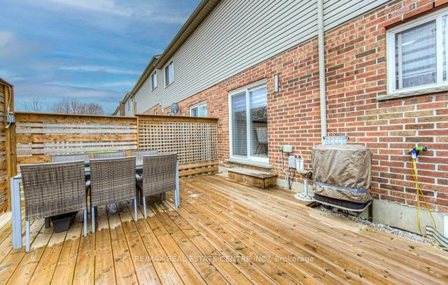 65 Ralgreen Cres, House attached with 3 bedrooms, 3 bathrooms and 3 parking in Kitchener ON | Image 29