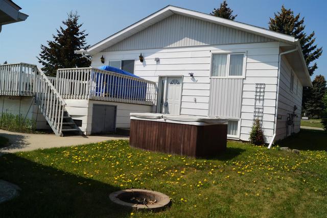 5401 46 Street, House detached with 5 bedrooms, 3 bathrooms and 2 parking in Rimbey AB | Image 16