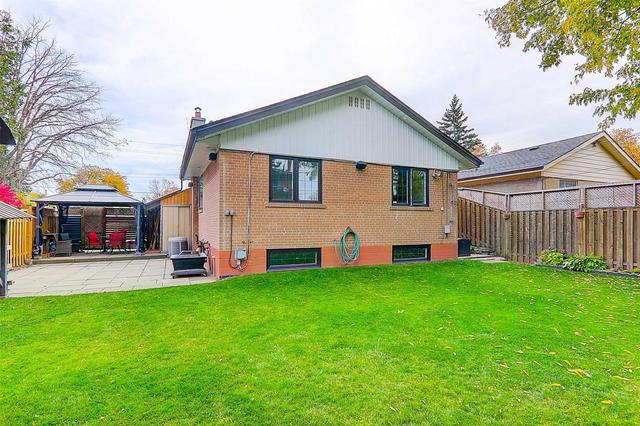 4218 Bloor St W, House detached with 3 bedrooms, 2 bathrooms and 4 parking in Toronto ON | Image 20