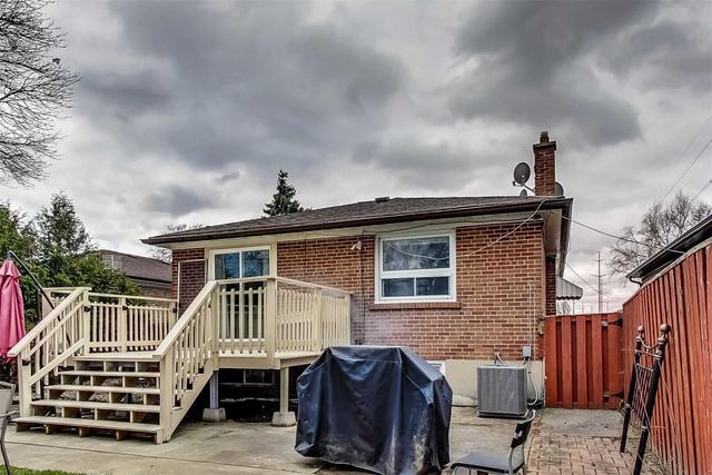 746 Brimorton Dr, House detached with 3 bedrooms, 2 bathrooms and 4 parking in Toronto ON | Image 32