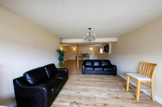 804 10 Street, House detached with 4 bedrooms, 3 bathrooms and 4 parking in Fox Creek AB | Image 28
