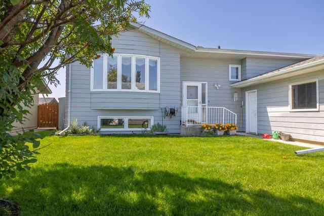 5904 59 Street, House detached with 4 bedrooms, 2 bathrooms and 2 parking in Rocky Mountain House AB | Image 26