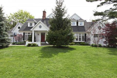 124 Gloucester Ave, House detached with 4 bedrooms, 6 bathrooms and 9 parking in Oakville ON | Image 1