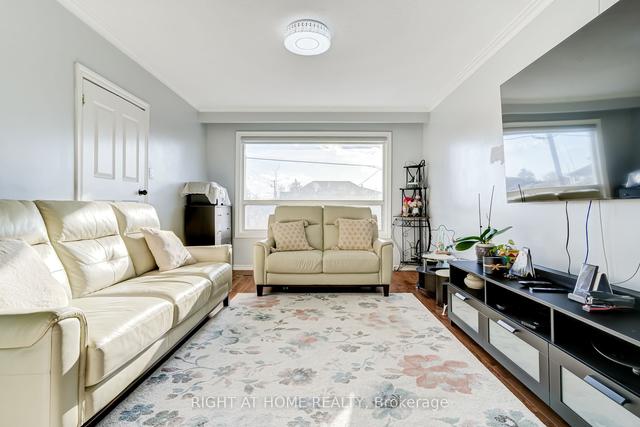 43 North Bonnington Ave, House semidetached with 3 bedrooms, 3 bathrooms and 4 parking in Toronto ON | Image 38