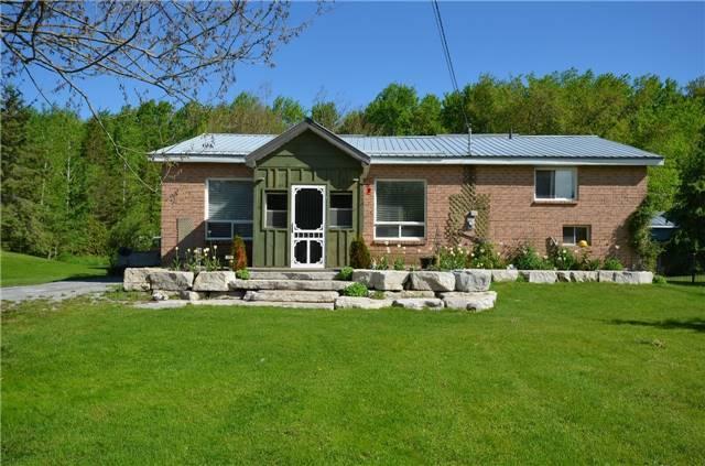 172 Mcguire Beach Rd, House detached with 2 bedrooms, 2 bathrooms and 10 parking in Kawartha Lakes ON | Image 1