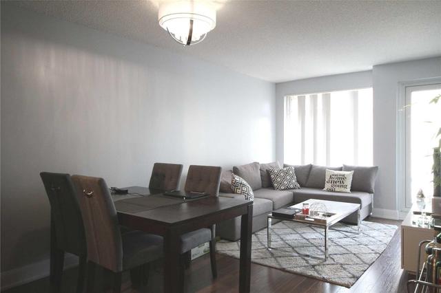 1201 - 2191 Yonge St, Condo with 1 bedrooms, 2 bathrooms and 1 parking in Toronto ON | Image 1