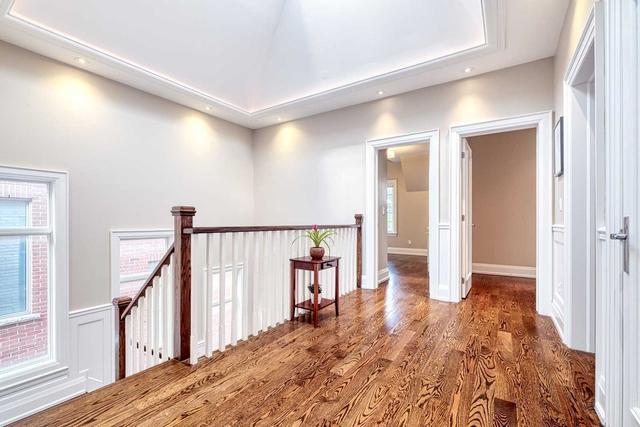 81 Stormont Ave, House detached with 5 bedrooms, 5 bathrooms and 4 parking in Toronto ON | Image 9