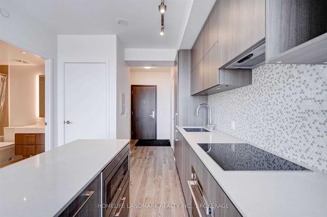 2309 - 1 Yorkville Ave, Condo with 1 bedrooms, 1 bathrooms and 0 parking in Toronto ON | Image 4