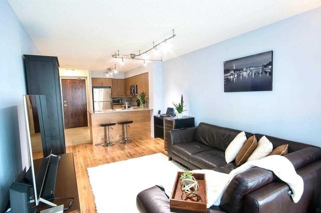 1009 - 185 Oneida Cres, Condo with 1 bedrooms, 1 bathrooms and 1 parking in Richmond Hill ON | Image 4