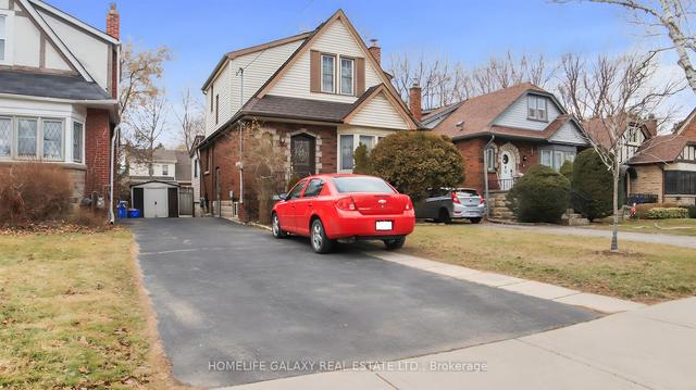 38 Cline Ave S, House detached with 5 bedrooms, 3 bathrooms and 5 parking in Hamilton ON | Image 1