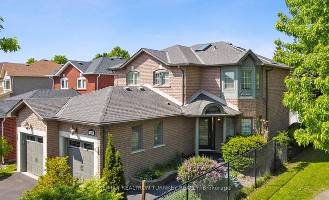 815 Best Circ, House detached with 3 bedrooms, 4 bathrooms and 4 parking in Newmarket ON | Image 1
