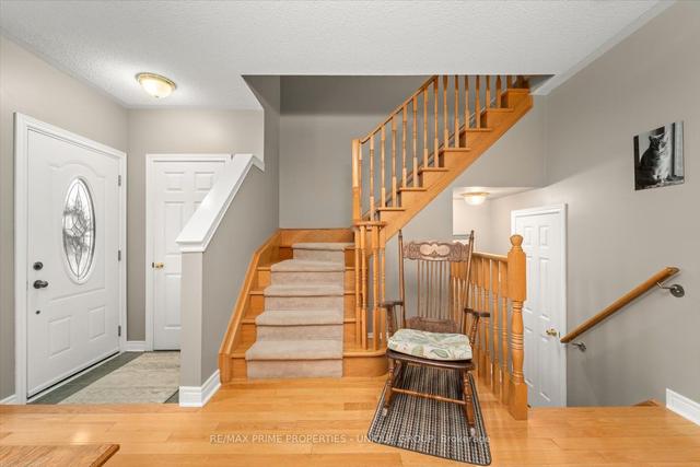 181 Baywell Cres, House semidetached with 3 bedrooms, 3 bathrooms and 2 parking in Aurora ON | Image 35