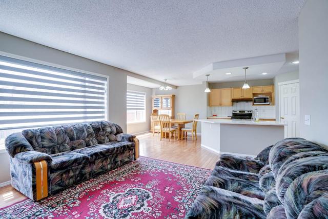 822 Martindale Boulevard Ne, House detached with 5 bedrooms, 3 bathrooms and 4 parking in Calgary AB | Image 22