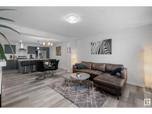 1262 Aster Bv Nw, House attached with 3 bedrooms, 2 bathrooms and 4 parking in Edmonton AB | Image 4