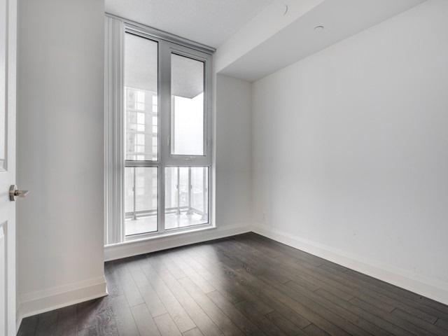 1603 - 15 Zorra St, Condo with 1 bedrooms, 1 bathrooms and 1 parking in Toronto ON | Image 7