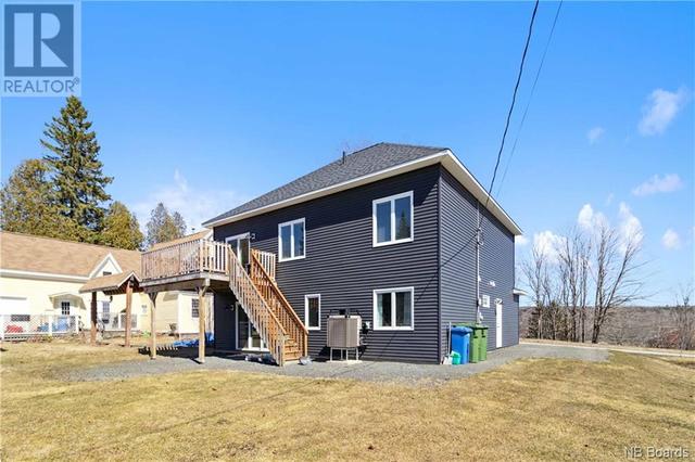 285 Canada Street, House detached with 4 bedrooms, 3 bathrooms and null parking in Fredericton NB | Image 3