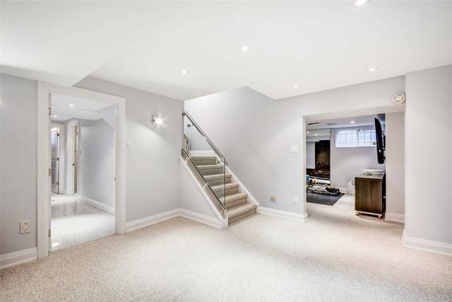 4133 Pascal Crt, House detached with 4 bedrooms, 4 bathrooms and 5 parking in Mississauga ON | Image 26
