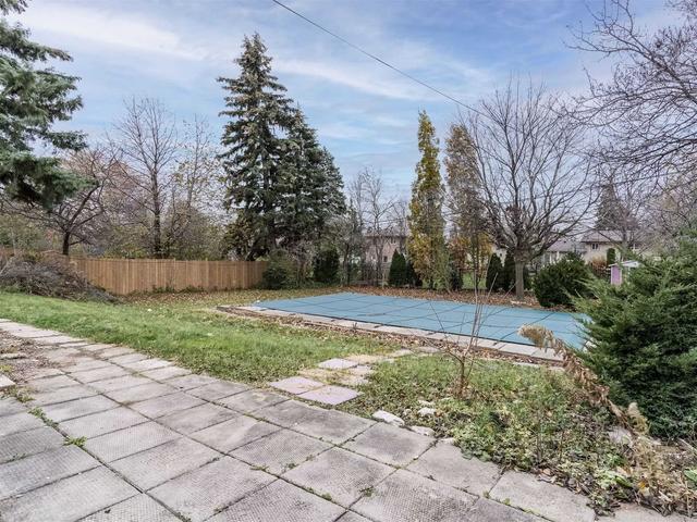 376 Third Line, House detached with 3 bedrooms, 1 bathrooms and 7 parking in Oakville ON | Image 2