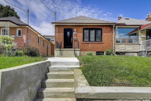 10 Gilpin Ave, House semidetached with 3 bedrooms, 2 bathrooms and 0 parking in Toronto ON | Card Image