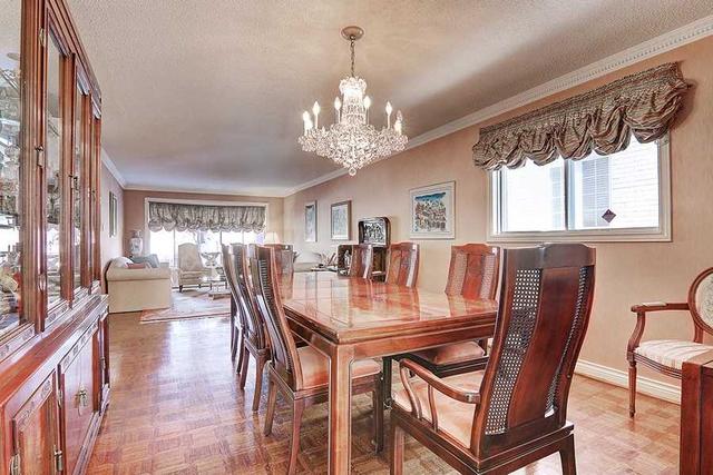 43 Charlton Blvd, House detached with 5 bedrooms, 4 bathrooms and 6 parking in Toronto ON | Image 4