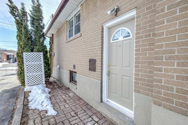 184 Goulding Ave, House detached with 4 bedrooms, 3 bathrooms and 5 parking in Toronto ON | Image 2