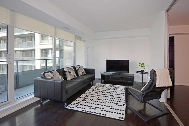 733 - 111 Elizabeth St, Condo with 2 bedrooms, 2 bathrooms and 1 parking in Toronto ON | Image 12