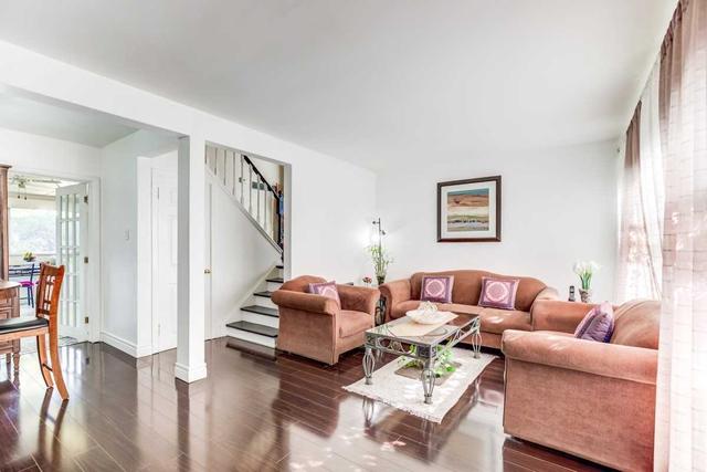 3 Lisa Rd, House detached with 3 bedrooms, 2 bathrooms and 2 parking in Toronto ON | Image 26
