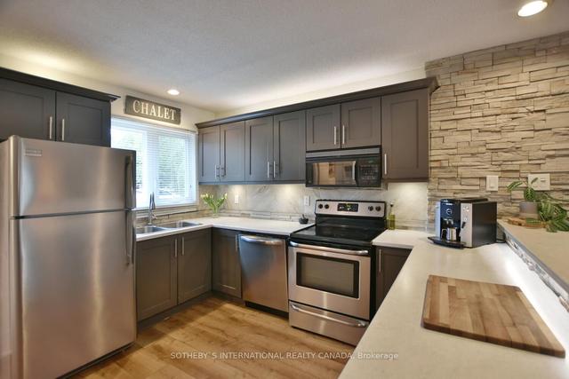 64 - 149 Fairway Cres, Condo with 3 bedrooms, 3 bathrooms and 1 parking in Collingwood ON | Image 22