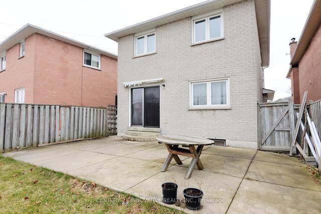 54 Fallen Oak Crt, House detached with 3 bedrooms, 3 bathrooms and 5 parking in Brampton ON | Image 31