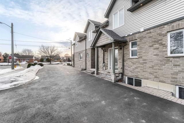 256 Belmont Ave W, House detached with 6 bedrooms, 7 bathrooms and 5 parking in Kitchener ON | Image 34