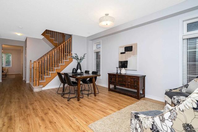 136 Holmes Cres, House attached with 4 bedrooms, 3 bathrooms and 3 parking in Milton ON | Image 31