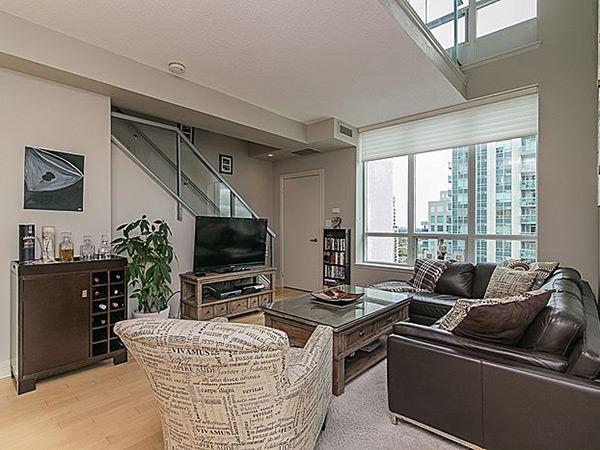uph 11 - 1 Avondale Ave, Condo with 2 bedrooms, 2 bathrooms and 1 parking in Toronto ON | Image 2