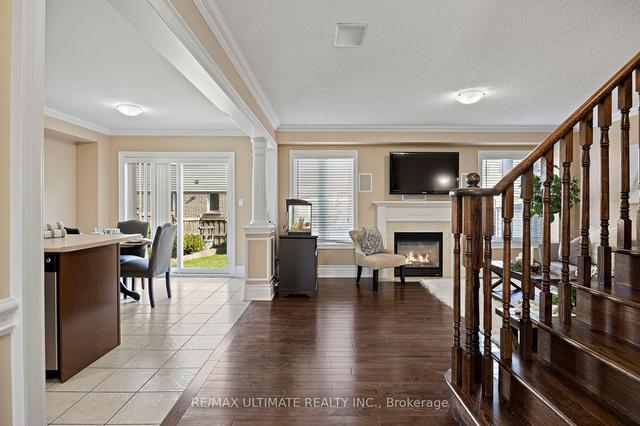47 Booker Dr, House detached with 3 bedrooms, 3 bathrooms and 2 parking in Ajax ON | Image 2