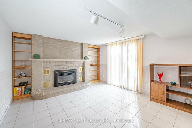 37 Kiskadee Dr, House detached with 3 bedrooms, 2 bathrooms and 4 parking in Toronto ON | Image 18