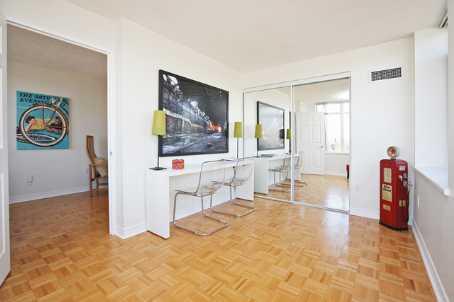 801 - 70 Mill St, Condo with 3 bedrooms, 2 bathrooms and 1 parking in Toronto ON | Image 8