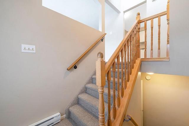 125 Goldgate Cres, House detached with 2 bedrooms, 2 bathrooms and 2 parking in Orangeville ON | Image 25