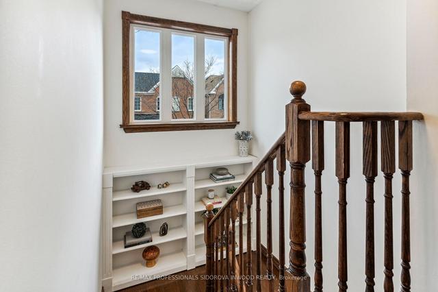 103 Viella St, House attached with 3 bedrooms, 4 bathrooms and 2 parking in Toronto ON | Image 11