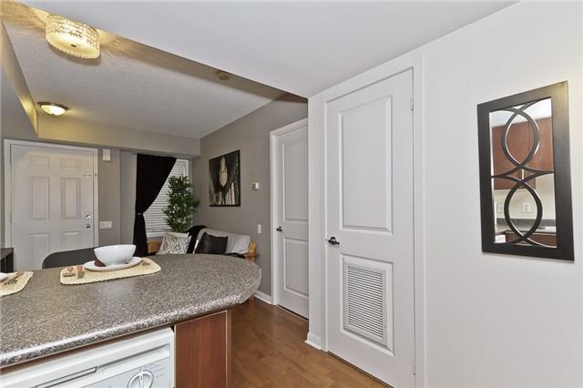 th96 - 9 Windermere Ave, Townhouse with 1 bedrooms, 1 bathrooms and 1 parking in Toronto ON | Image 6
