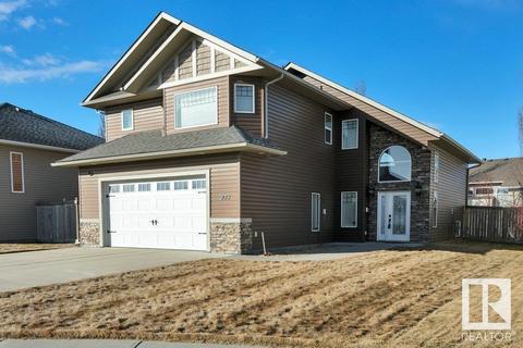303 Parkglen Cl, House detached with 5 bedrooms, 3 bathrooms and null parking in Wetaskiwin AB | Card Image