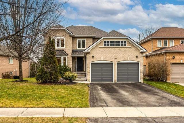 337 Carruthers Ave, House detached with 4 bedrooms, 4 bathrooms and 7 parking in Newmarket ON | Card Image