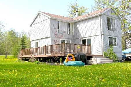 104 Crawford Rd, House detached with 3 bedrooms, 1 bathrooms and 4 parking in Kawartha Lakes ON | Image 1