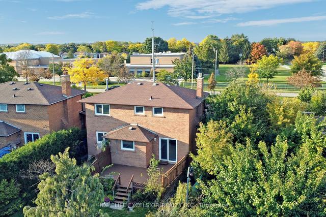 413 Carrville Rd, House detached with 3 bedrooms, 4 bathrooms and 6 parking in Richmond Hill ON | Image 33