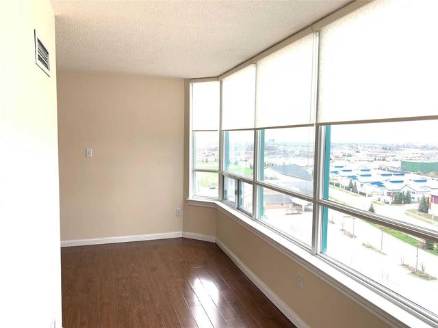 1209 - 550 Webb Dr, Condo with 2 bedrooms, 1 bathrooms and 2 parking in Mississauga ON | Image 12
