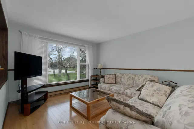 1160 Shore Acres Dr, House detached with 3 bedrooms, 1 bathrooms and 8 parking in Innisfil ON | Image 35