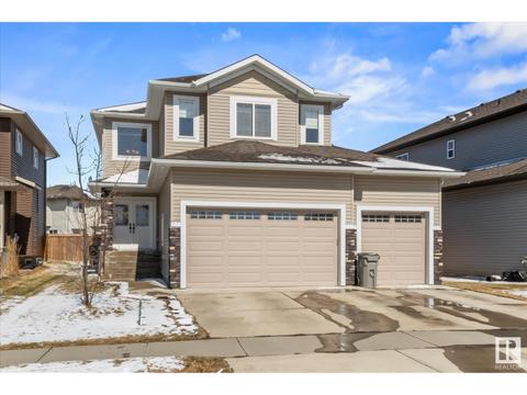 9510 102 Av, House detached with 6 bedrooms, 3 bathrooms and null parking in Morinville AB | Card Image