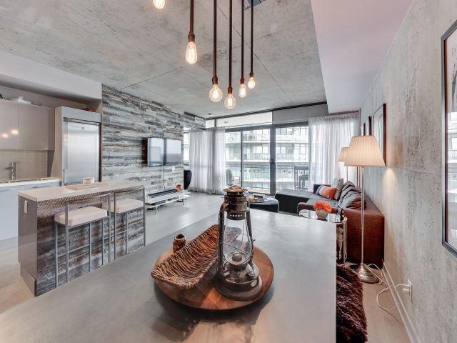 810 - 319 Carlaw Ave, Condo with 2 bedrooms, 2 bathrooms and 1 parking in Toronto ON | Image 6