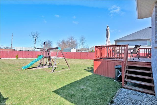 155 Conestoga Drive, House detached with 4 bedrooms, 3 bathrooms and null parking in Sarnia ON | Image 31
