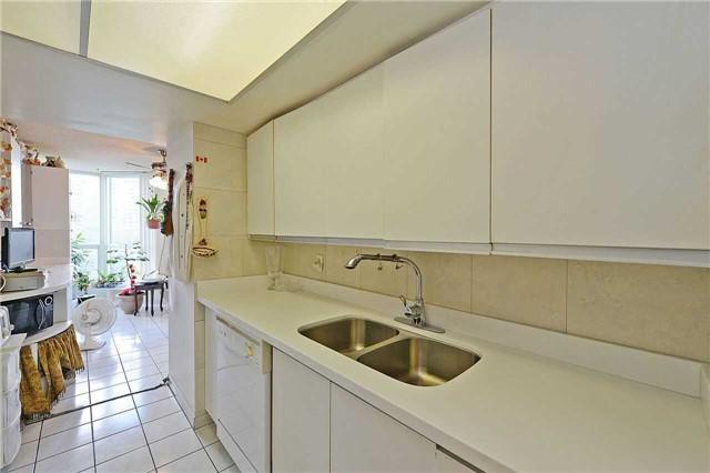 416 - 5 Rowntree Rd, Condo with 2 bedrooms, 2 bathrooms and 1 parking in Toronto ON | Image 10